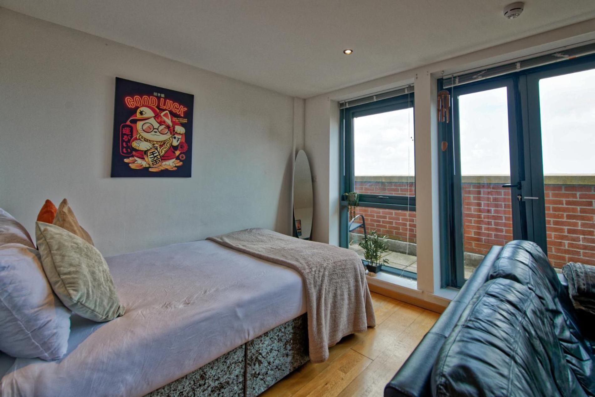 Sidemersey Livings- Convenient And Central 2-Bedroom Haven In L1 Liverpool Luaran gambar