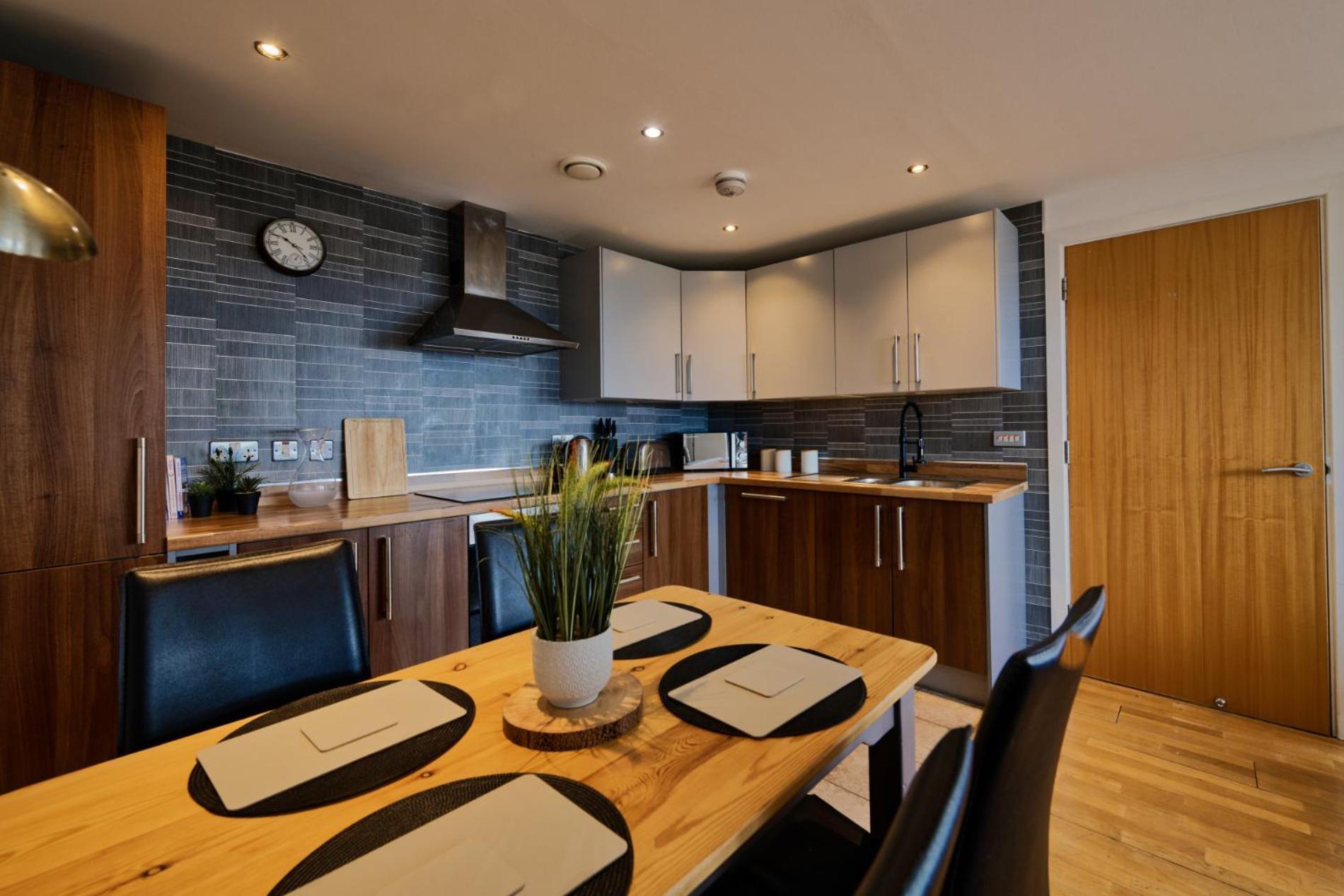 Sidemersey Livings- Convenient And Central 2-Bedroom Haven In L1 Liverpool Luaran gambar