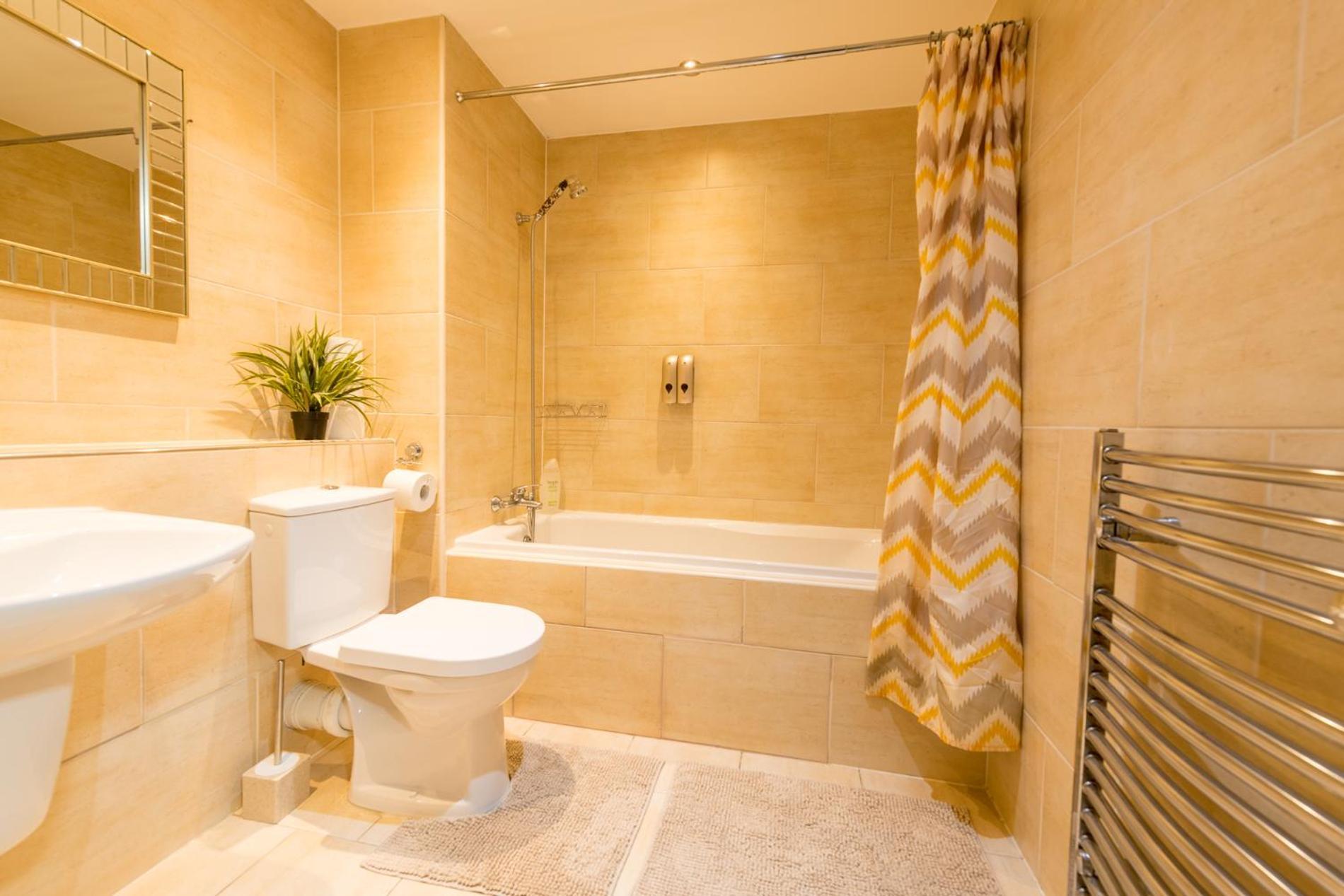 Sidemersey Livings- Convenient And Central 2-Bedroom Haven In L1 Liverpool Luaran gambar