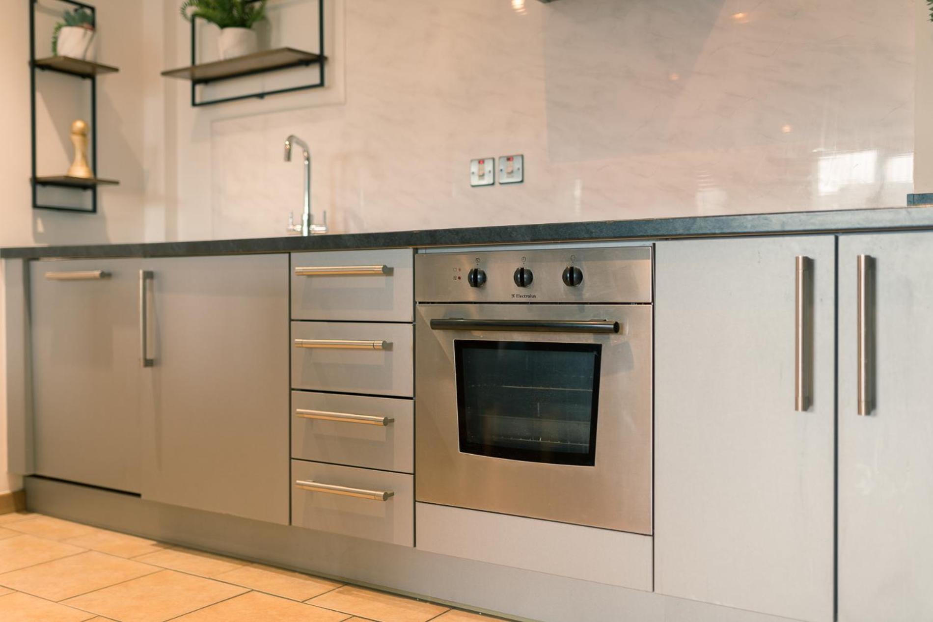 Sidemersey Livings- Convenient And Central 2-Bedroom Haven In L1 Liverpool Luaran gambar